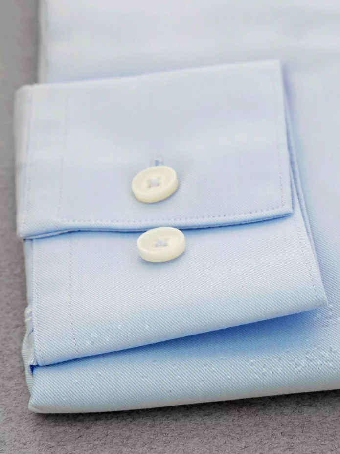 Chemise infroissable col italien bleu ciel