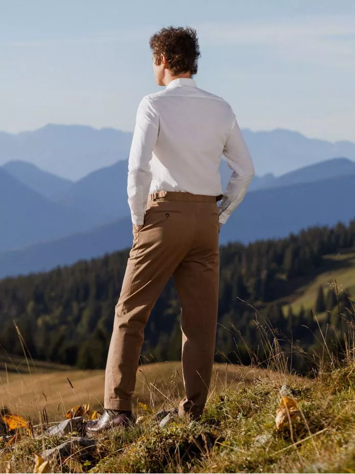 Pantalon chino à pinces havane taille haute