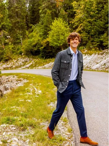 Pantalon chino à pinces bleu marine taille haute