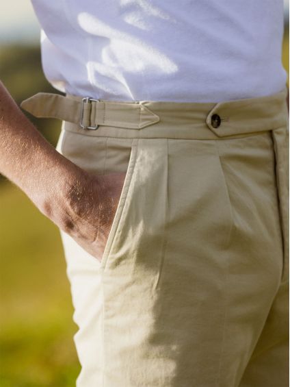 Pantalon chino à pinces beige taille haute