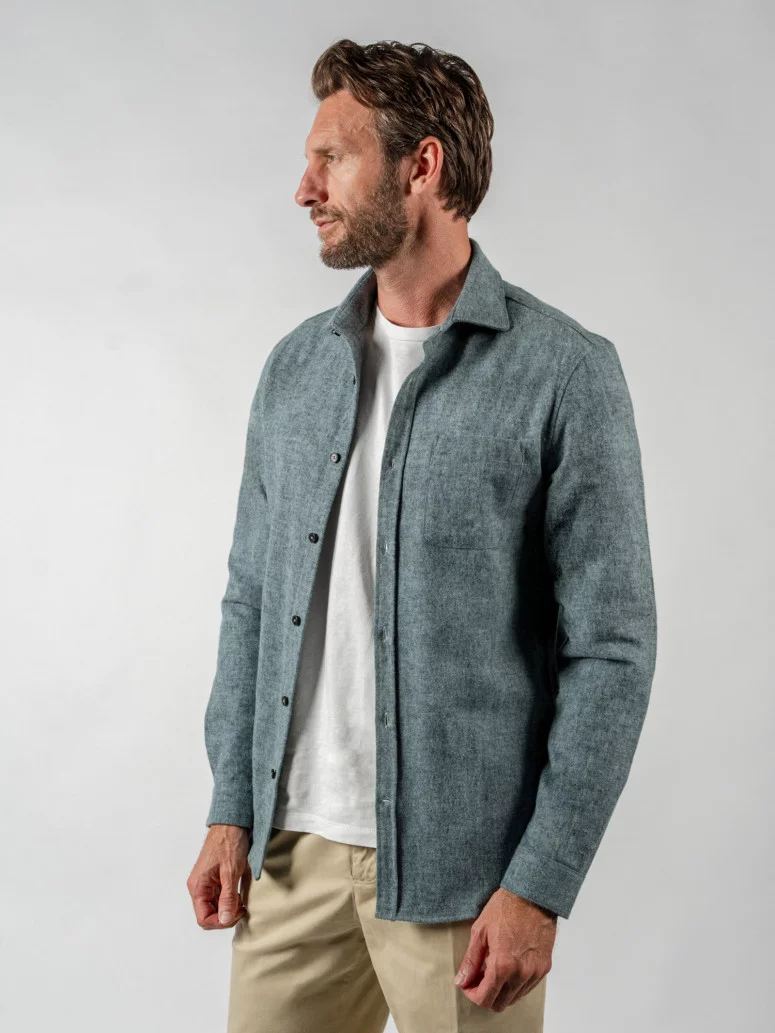 Chemise bleue en flanelle épaisse col italien