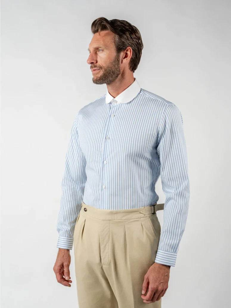 Chemise infroissable col rond à rayures bleu ciel