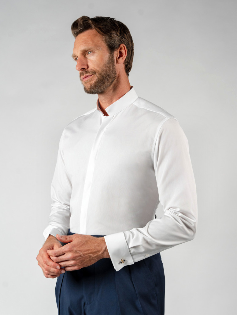 Chemise mousquetaire col inversé en popeline blanche