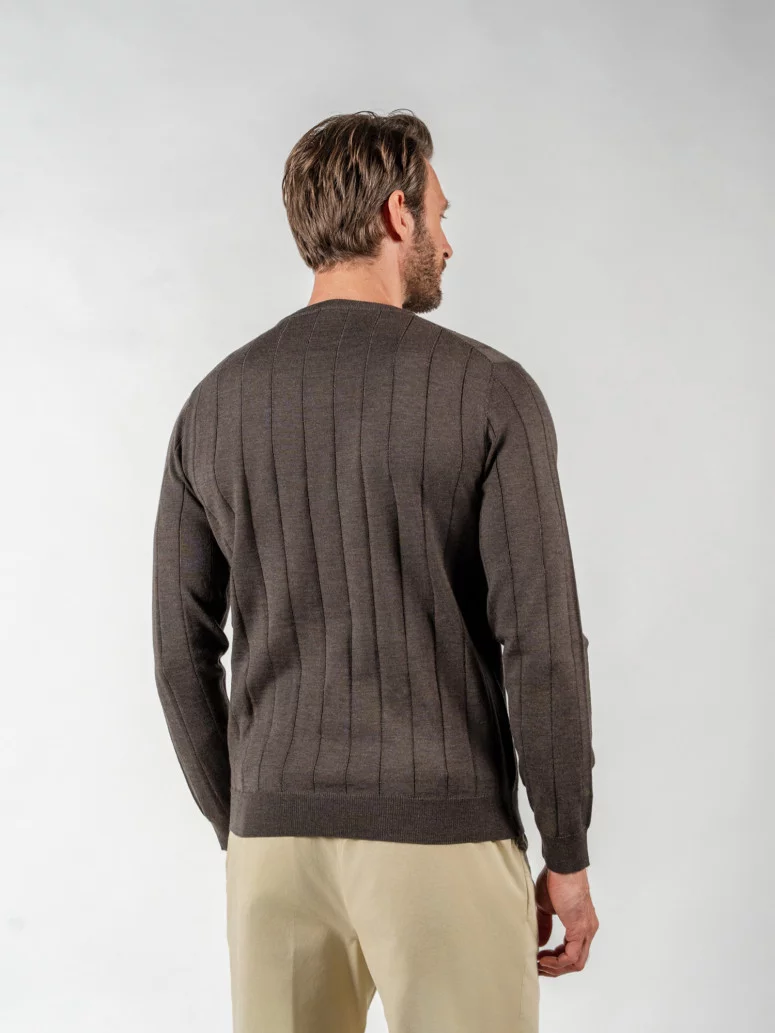 Pull col rond à côtes gris poivre