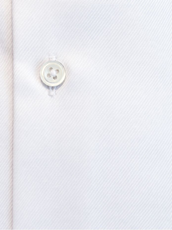 Chemise col italien en twill blanc à poignets mousquetaires