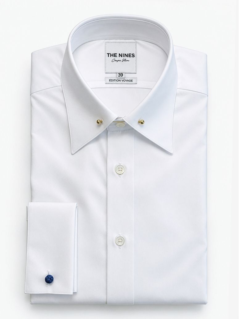 Chemise blanche infroissable à col épingle en laiton doré poignets mousquetaires