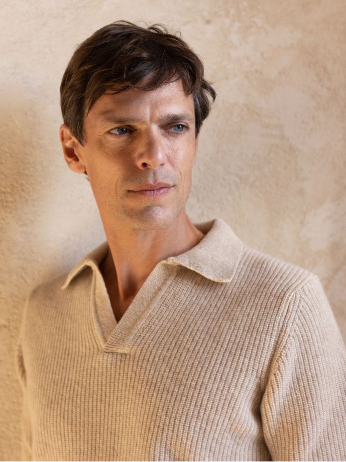 Pull en maille col polo anglais beige Finn