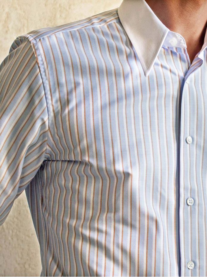 Chemise col à pointes à rayures bleu ciel et marron