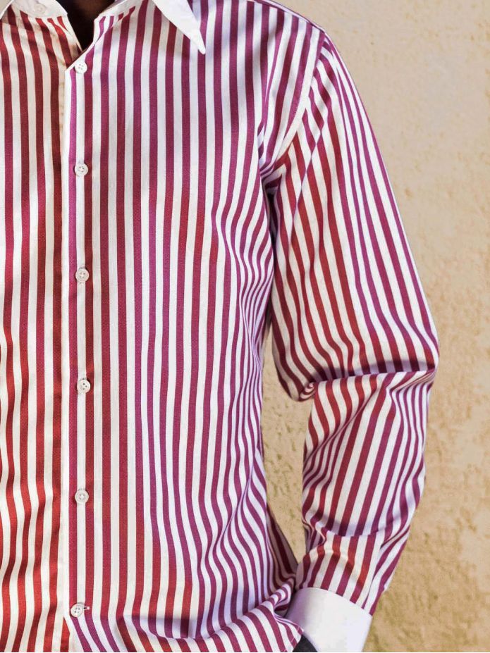 Chemise col français infroissable à rayures bordeaux