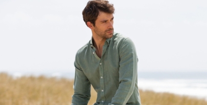 La chemise verte pour hommes